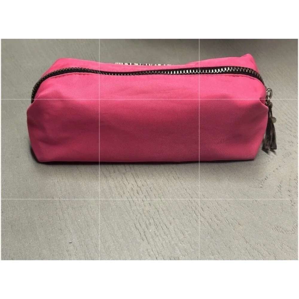 Victoria's Secret Satin Cosmetic Bag /‎ Makeup Bag Pink